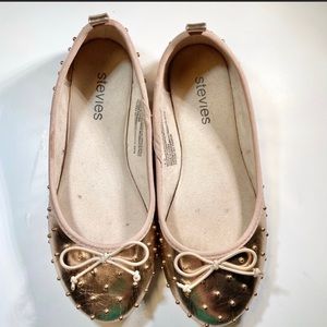 Clearance Gold Girl’s Ballet Flats